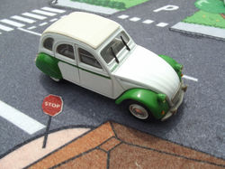 Citroën 2CV 6 Dolly 1/43ème