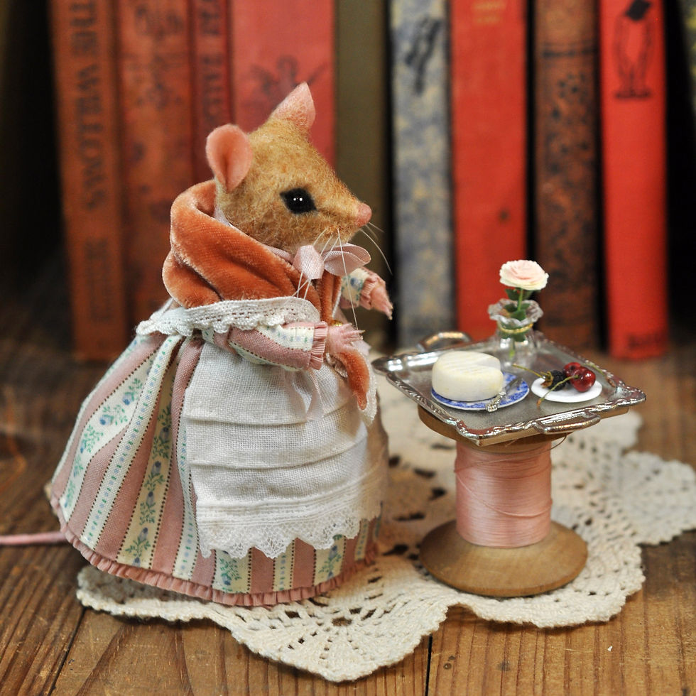 Little Mouse and her delicious cheese