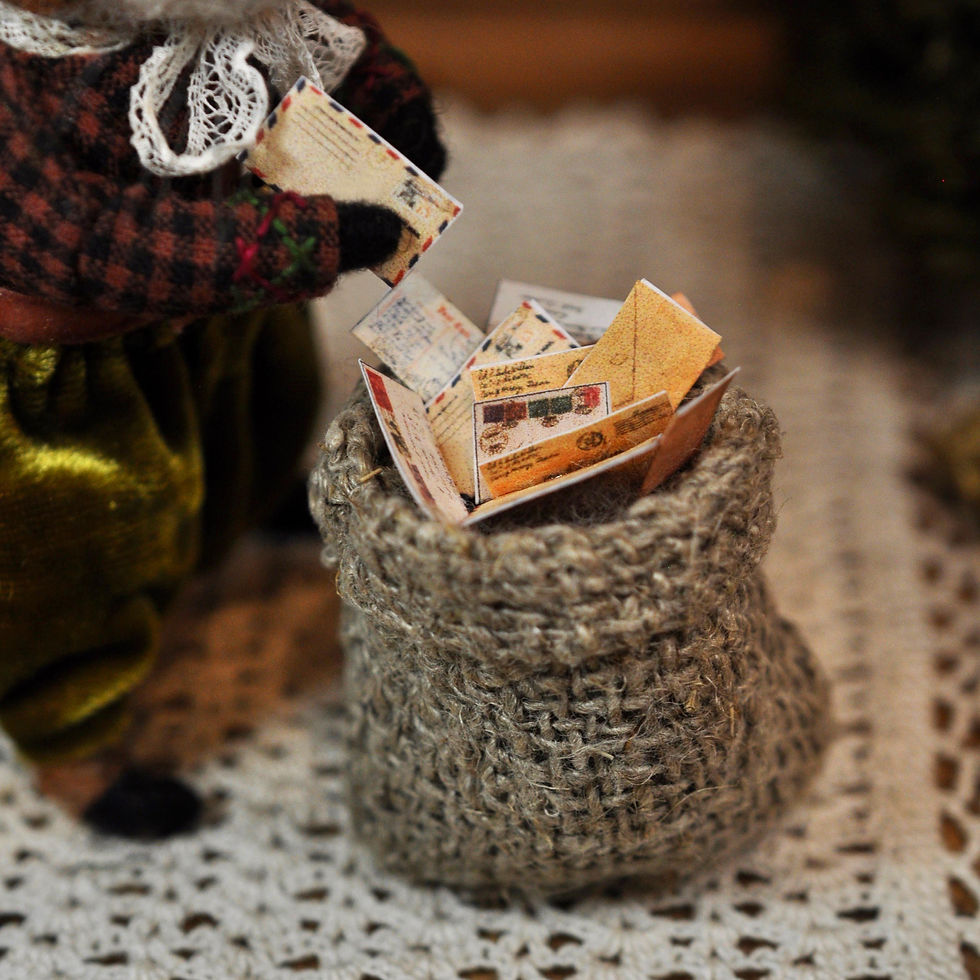 Miniature : Little Mr Fox and his bag of letters
