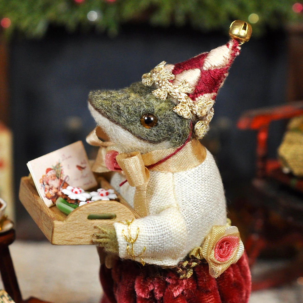 Miniature : Little Mr Christmas Frog