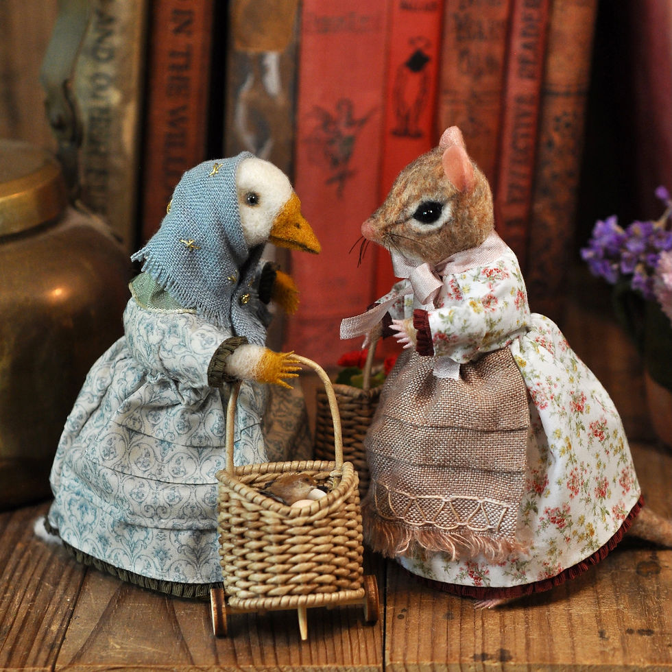 Miniature : Little Ms. Goose and her market cart