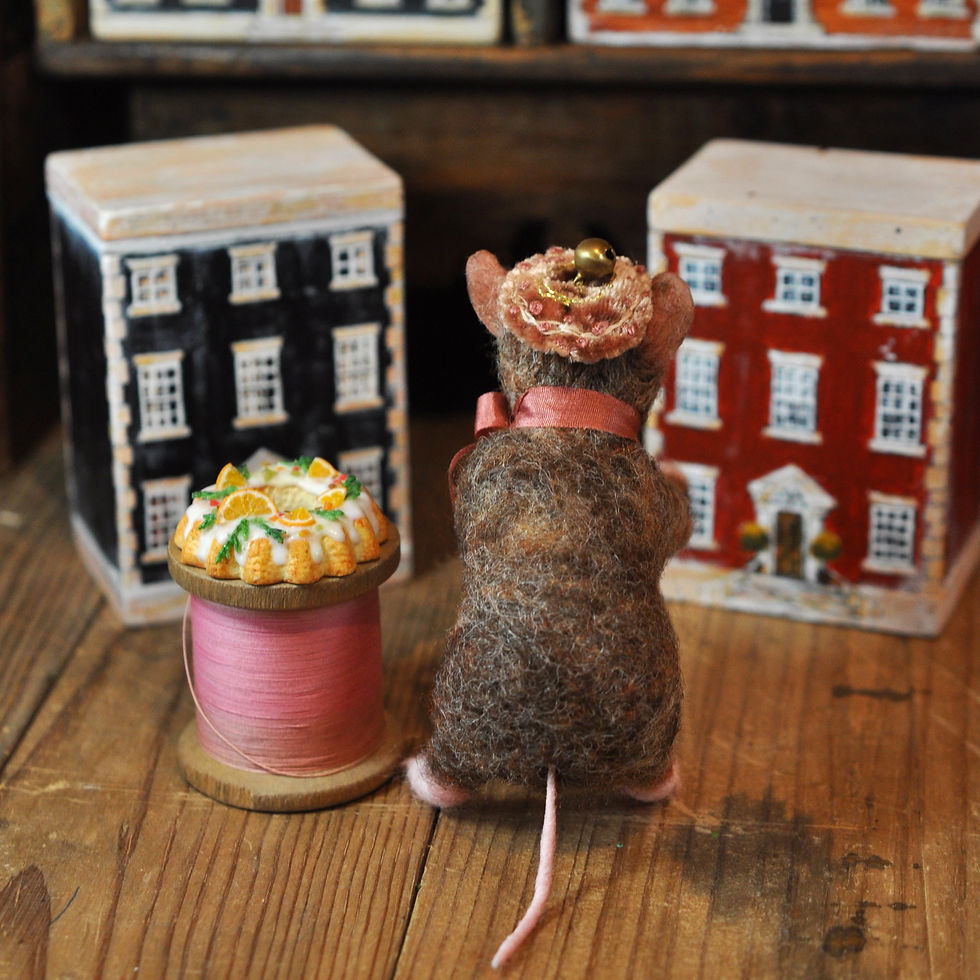 Thumbnail: Little Mouse and her delicious candied fruit cake