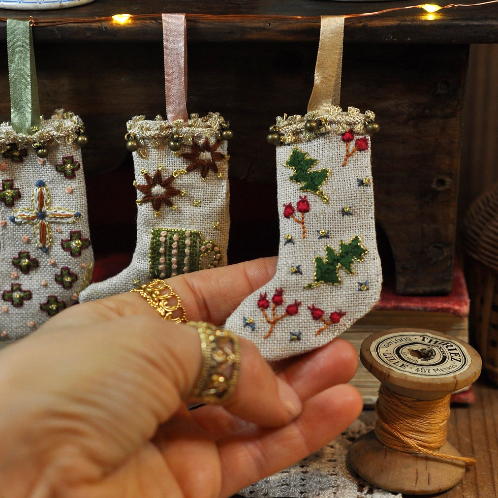 Miniature : Little Christmas stocking - "Holly" model