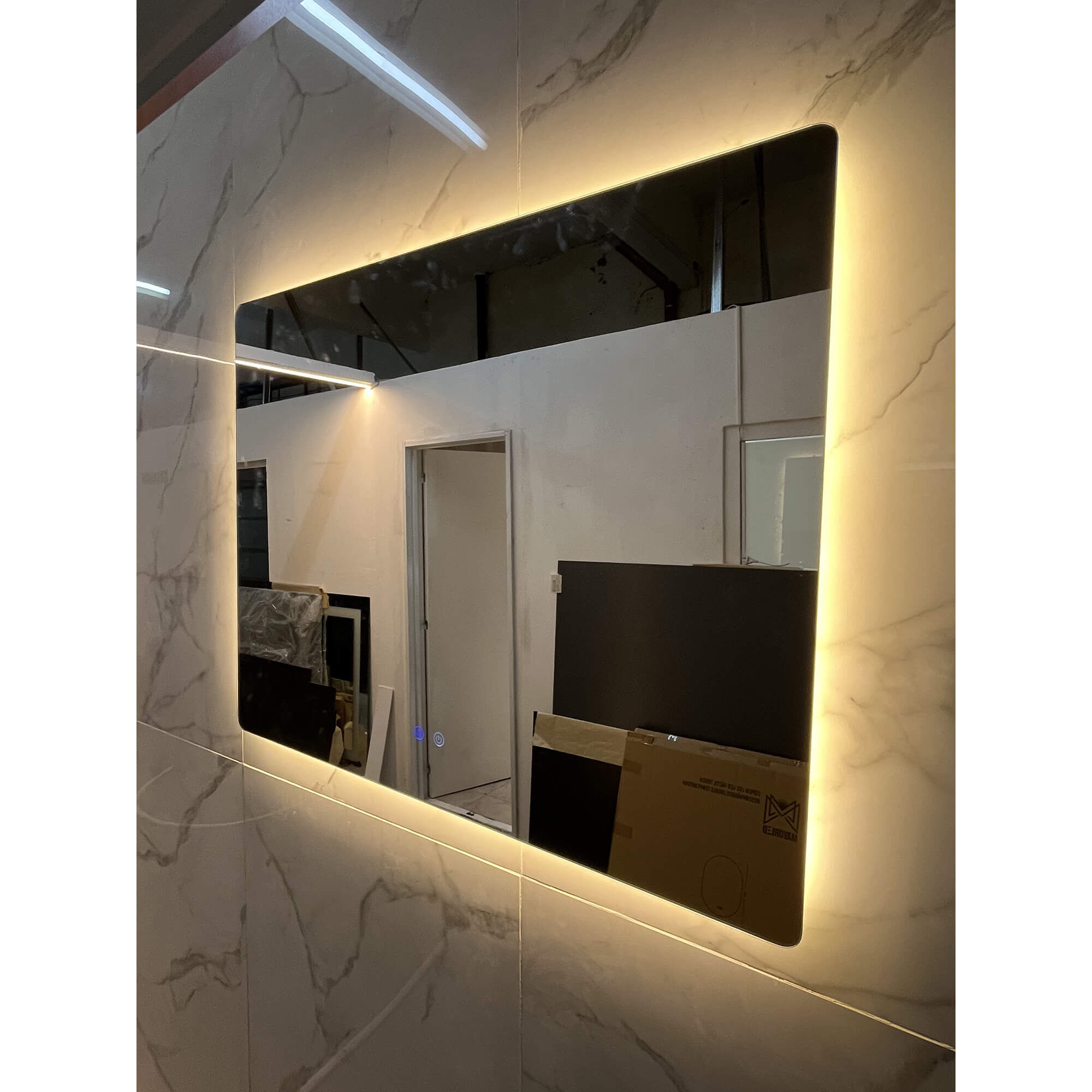 Espejo LED Rectangular 90x70 cm — Antiempañante Touch