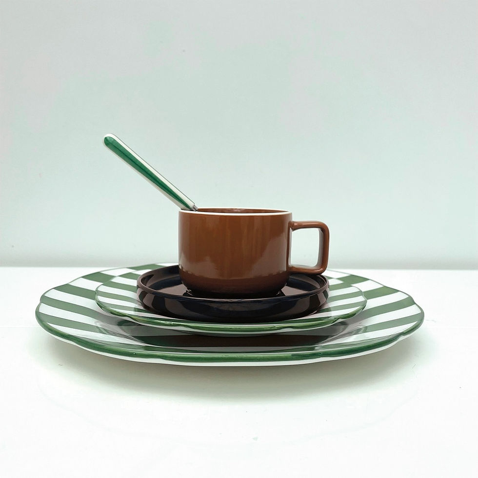 Miniature : Assiette verte à rayures