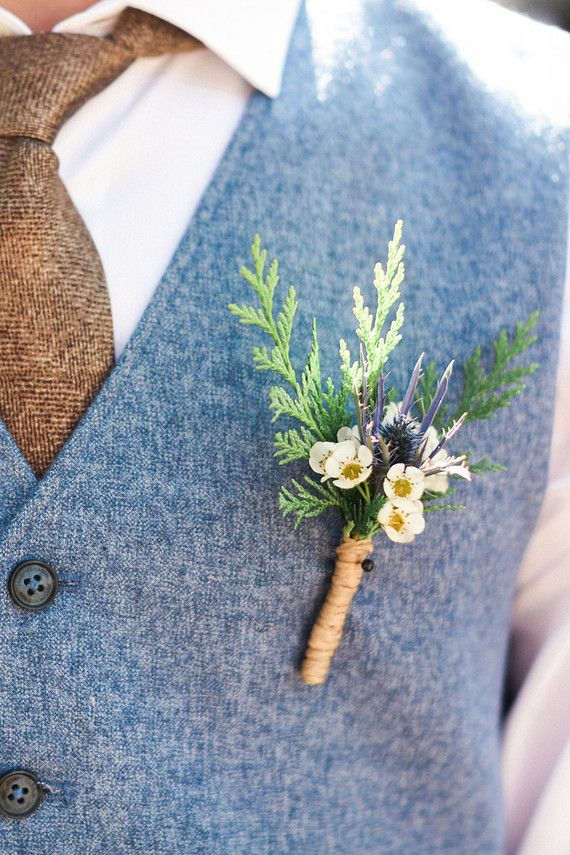 Thumbnail: Boutonniere and Corsages
