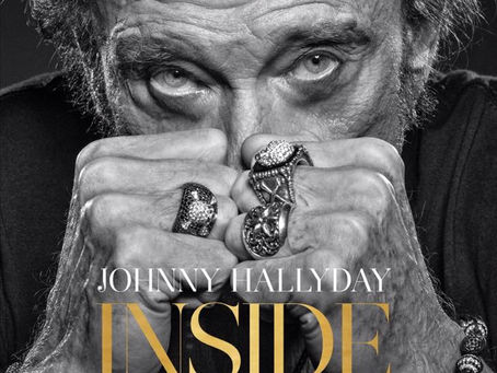 INSIDE avec photographies de RENAUD CORLOUËR sur Johnny Hallyday..