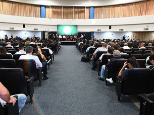 Evento de lançamento da Agrotech Expo no Salão Nobre do PIT – Parque de Inovação e Tecnologia de São José dos Campos, com público e autoridades do agronegócio