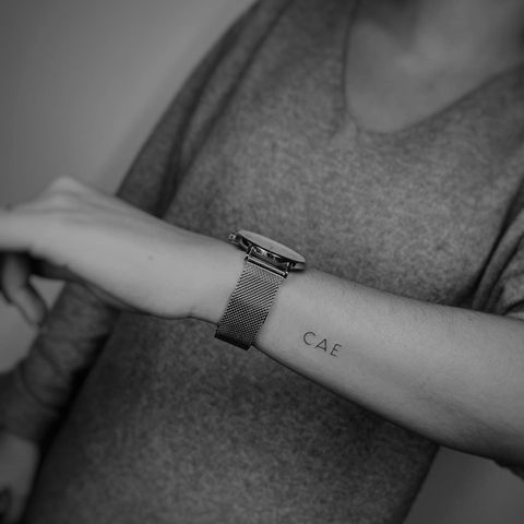 Cae name tattoo
fineline tattoo