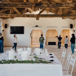 Événement d'entreprise et groupe à Saint-Tropez au Domaine Tropez, salle de réception.