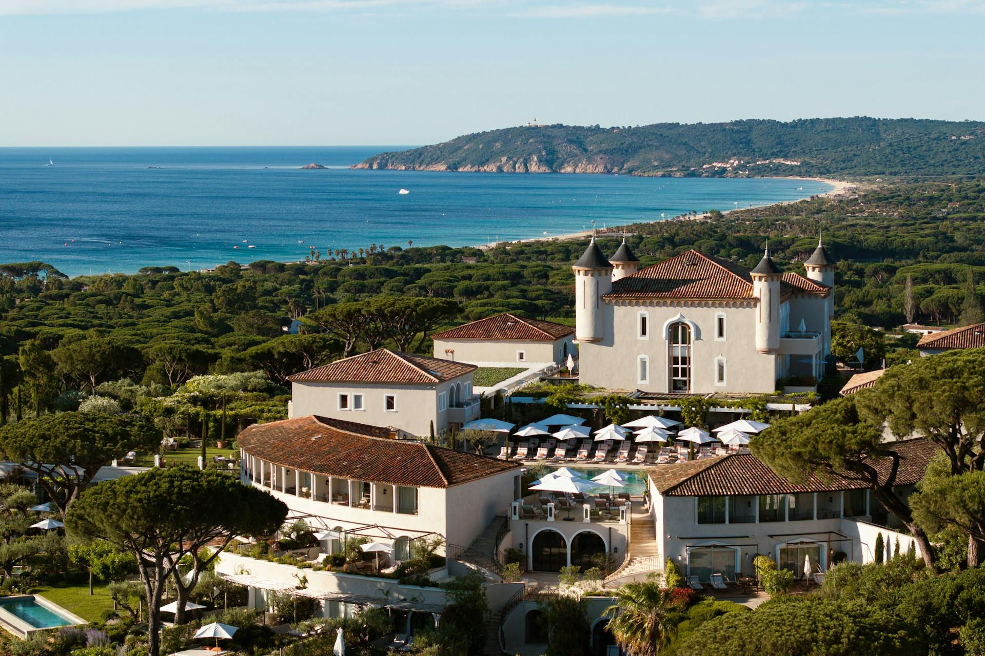 The castle overlooking the bay