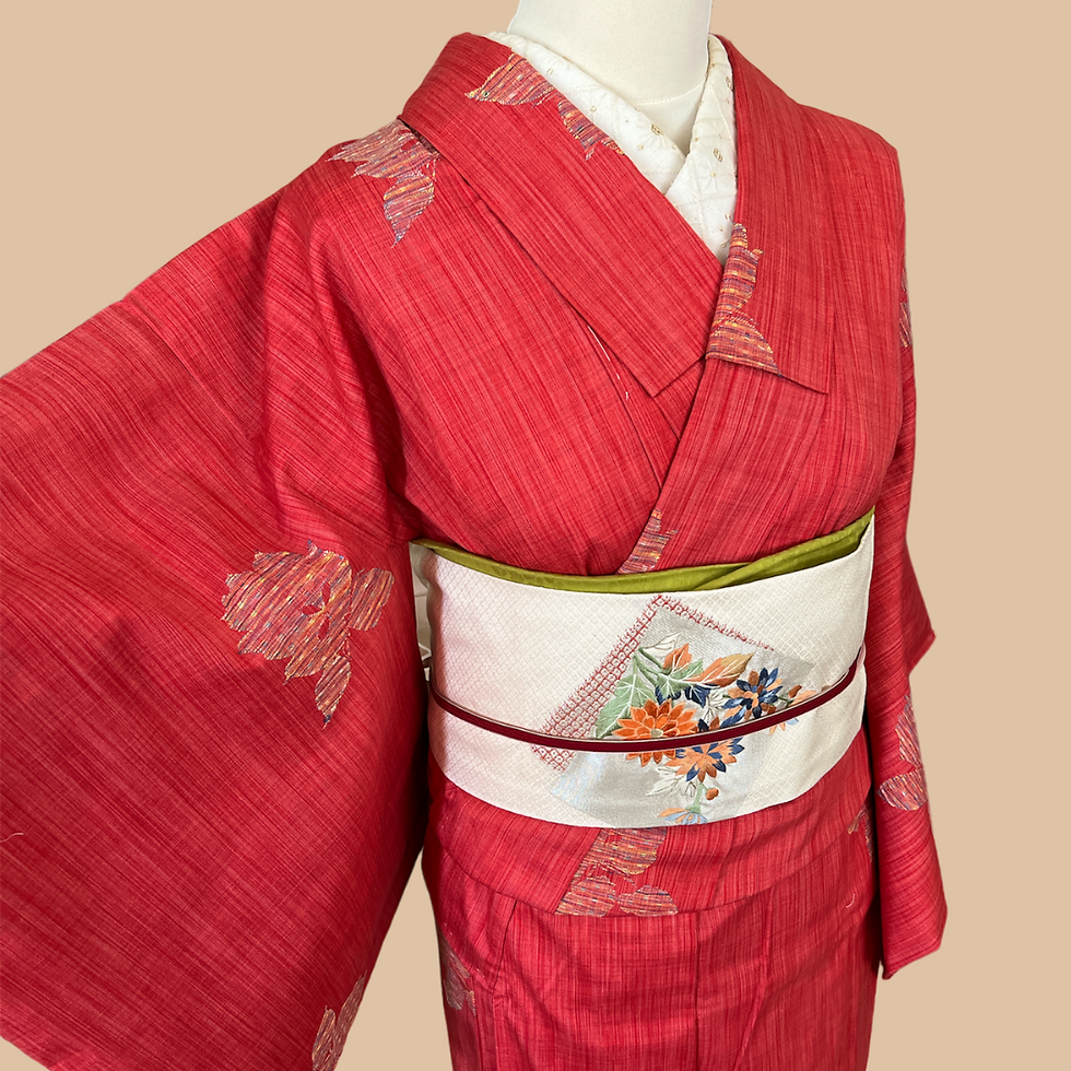 Thumbnail: 小紋着物 アンティーク赤 (小さめ) / Komon Antique Red Kimono (Short)