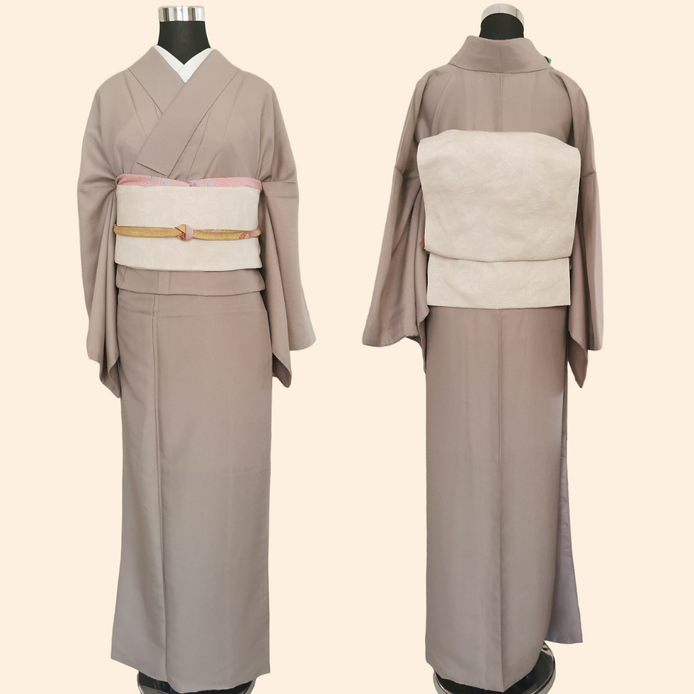 Thumbnail: 色無地着物 (着物のみ) / Single-colour Kimono (Kimono Only)