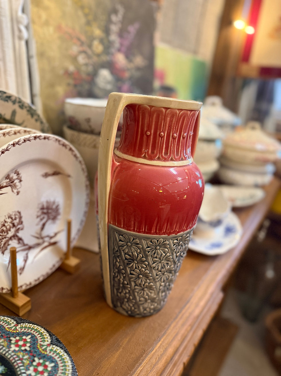 Miniature : Vase vintage en céramique/barbotine  – rose et gris à relief floral – style Art