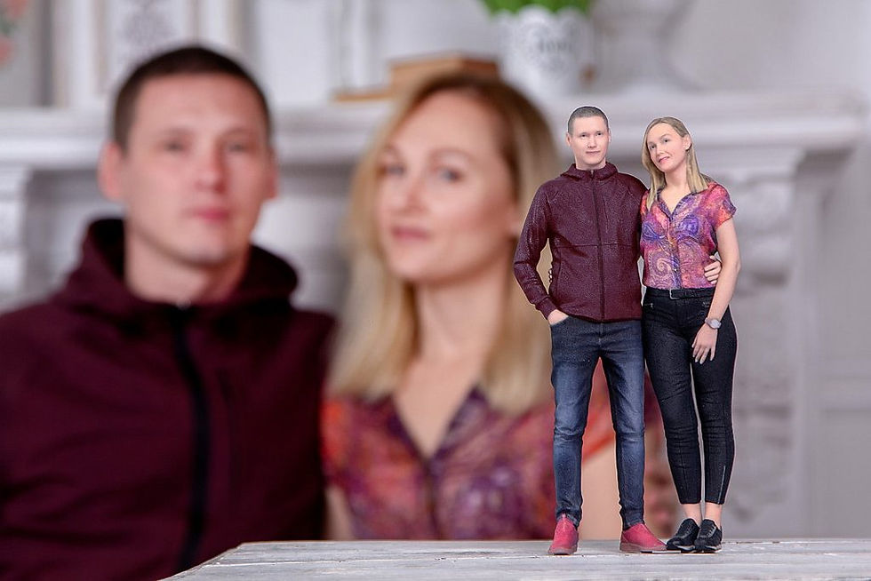Thumbnail: Two Person Figurine