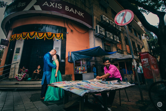 Signature street style pre-wedding photography.