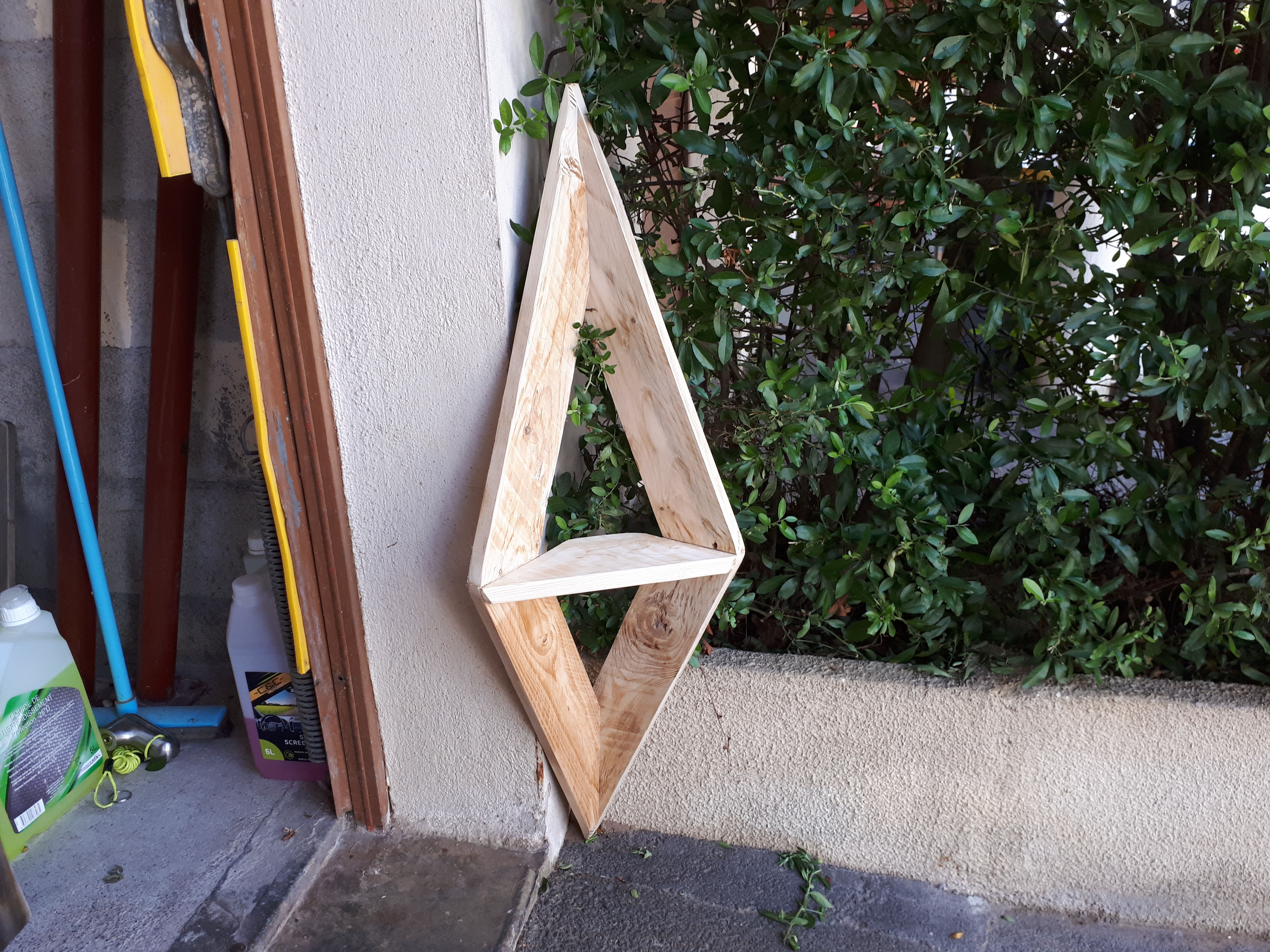 Etagere d angle diamant