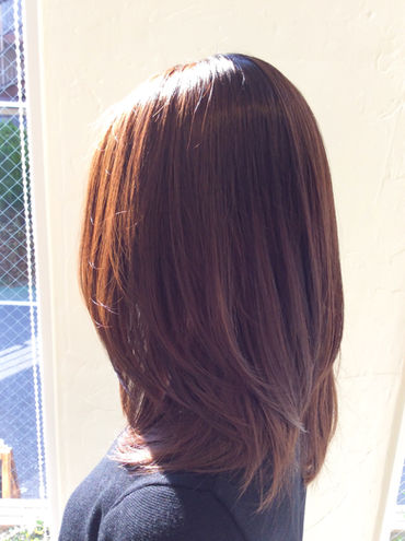 上品さを求める女性に似合うヘアカラー「ショコラブラウン」