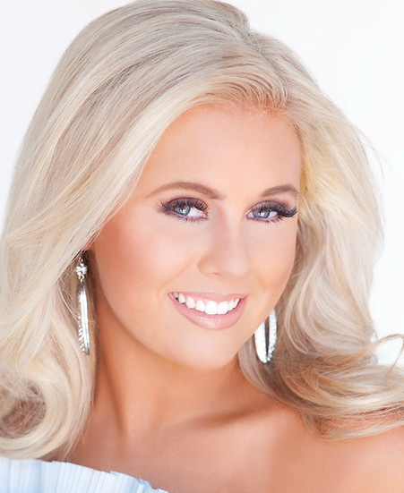 Grayson Gee pageant headshot