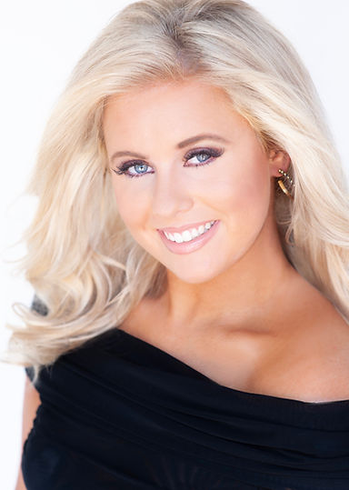 Grayson Gee pageant headshot in black shirt