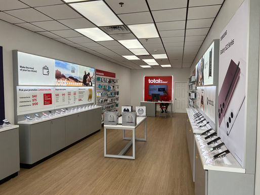 Verizon Opened Their New Store At Bi-County Commons