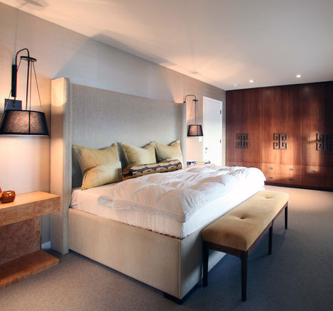 Wardrobe walls are a novel and innovative concept that replaces traditional closets with a more efficient and aesthetically pleasing storage solution. By utilizing both vertical and horizontal space, wardrobe walls maximize storage capacity while adding beauty and elegance to a room. These custom-built walls can be tailored to fit any space, providing a seamless and integrated look that complements the overall design of the room.
One of the key advantages of wardrobe walls is their ability to create a sense of openness and spaciousness, as they eliminate the need for bulky freestanding closets. Additionally, they offer a versatile storage solution that can accommodate a variety of items, including clothing, shoes, accessories, and even household items. With the option to incorporate features such as adjustable shelving, drawers, and hanging rods, wardrobe walls provide a customizable and organized storage solution. Furthermore, they can be designed to blend seamlessly with the existing décor, enhancing the overall aesthetic appeal of the room. Overall, wardrobe walls offer a practical, space-saving, and visually appealing alternative to traditional closets.