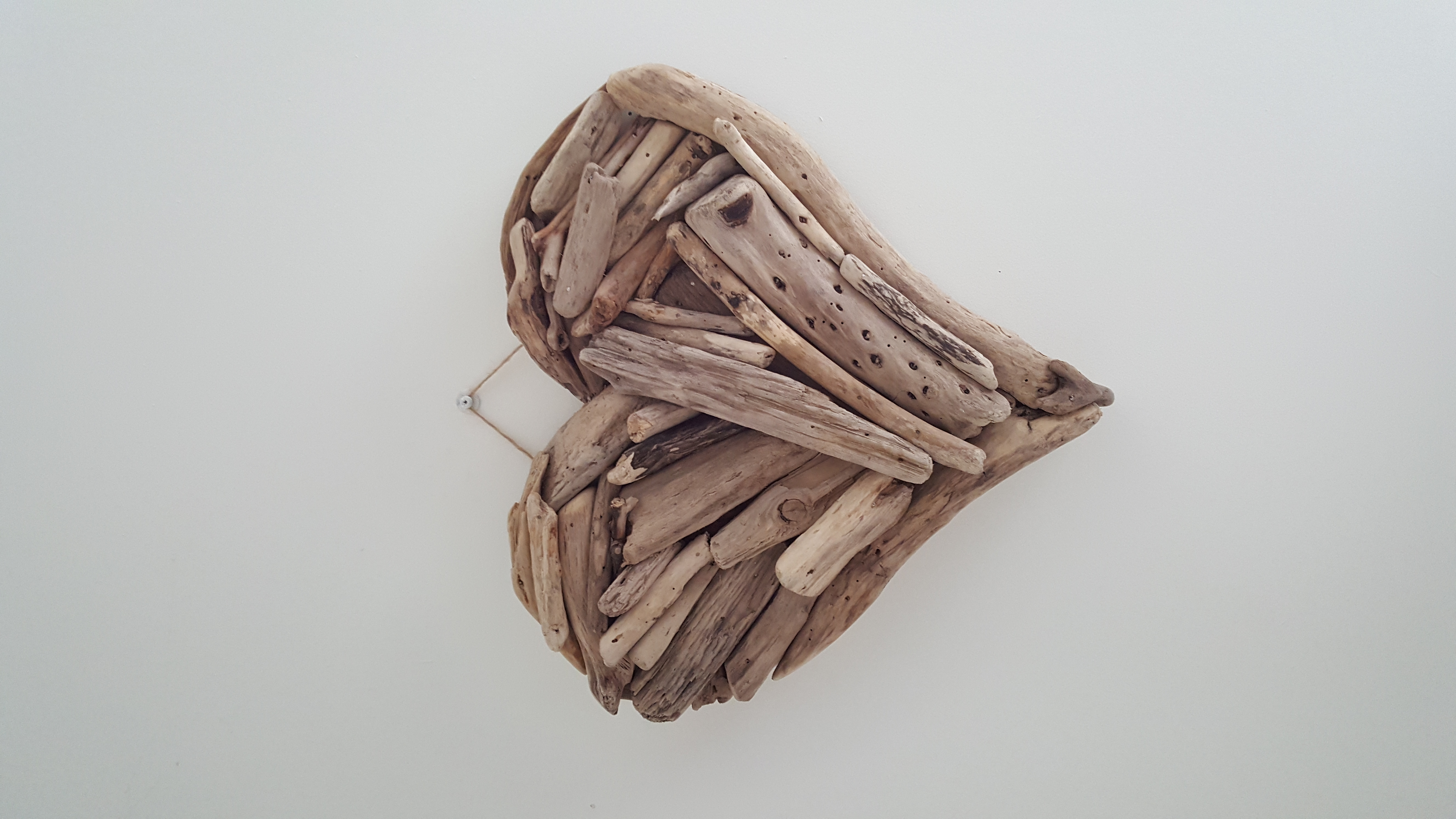 Medium Driftwood Heart - £8