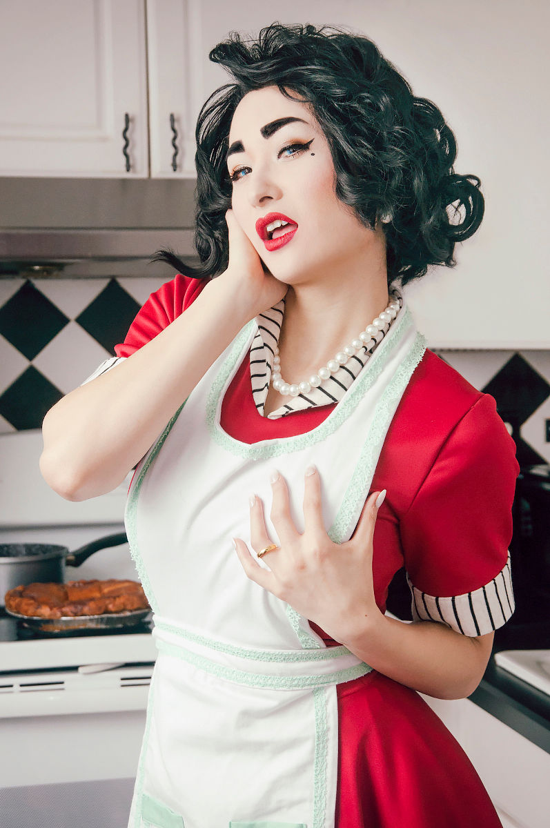 ⚫ Photo by Ron Gejon ⚫