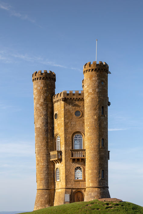 How to photograph Broadway Tower in the Cotswolds