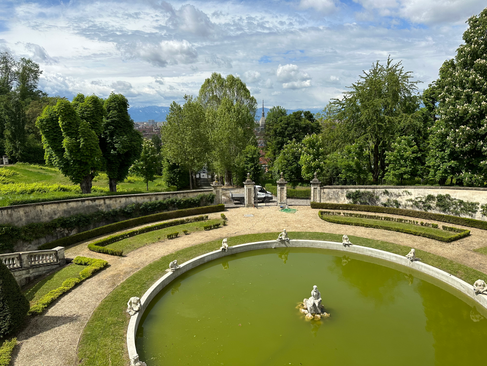 entrance fountain and view at villa della regina turin italy