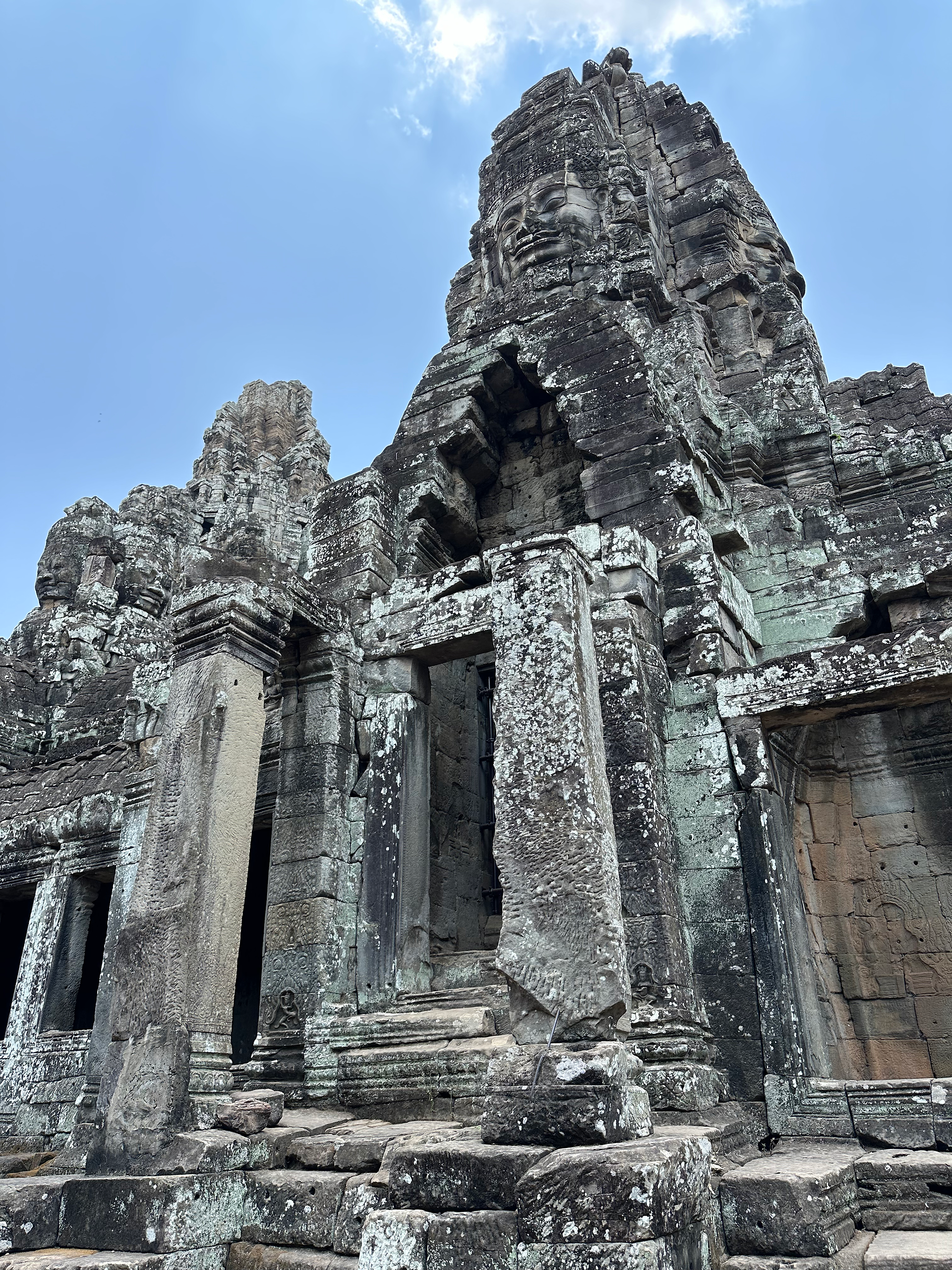 tallest point of entrance to angkor thom cambodia