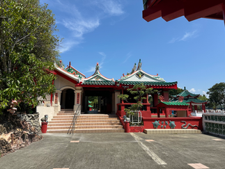 stairs up to chinese temple on kusu island singapore