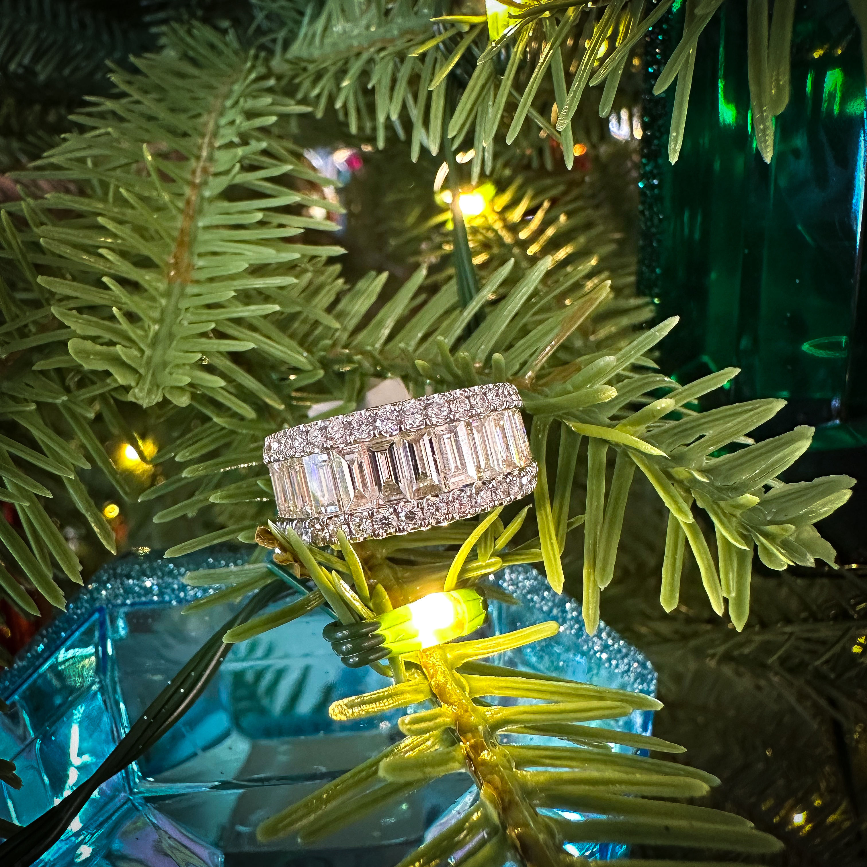 Baguette & Round Diamond Ring