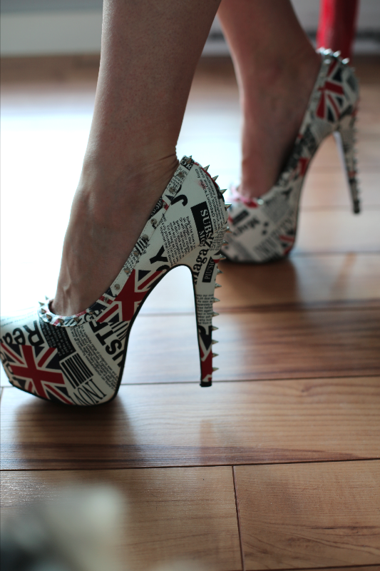 Union Jack heels