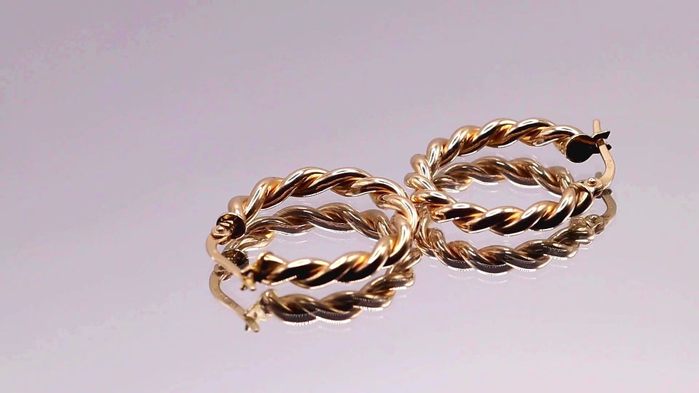 Thumbnail: Gedraaide oorringen – 22 mm (14k goud)