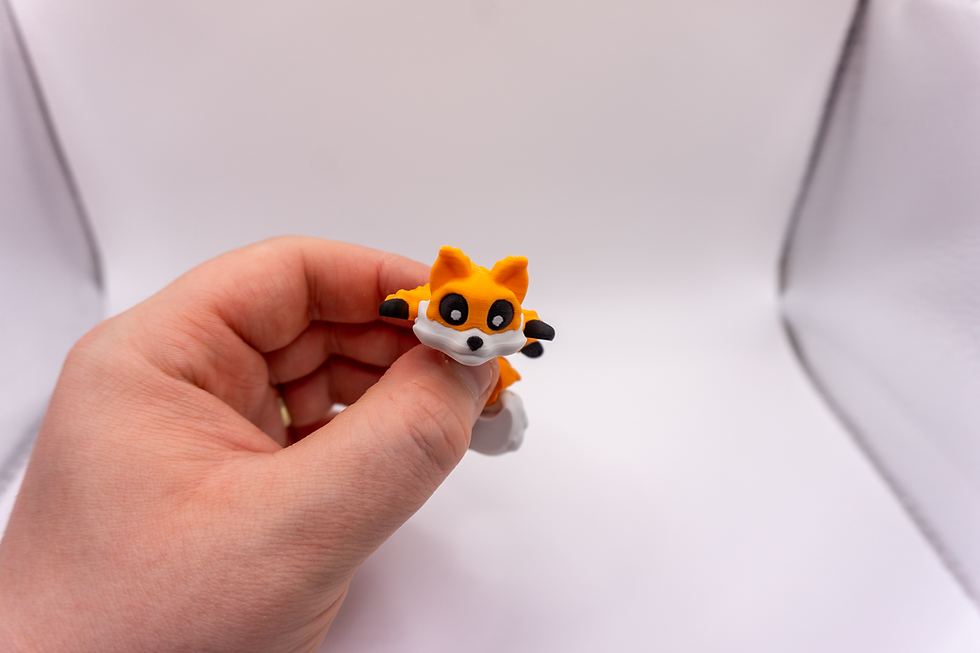 Thumbnail: Flexi Fox Keychain - held in hand