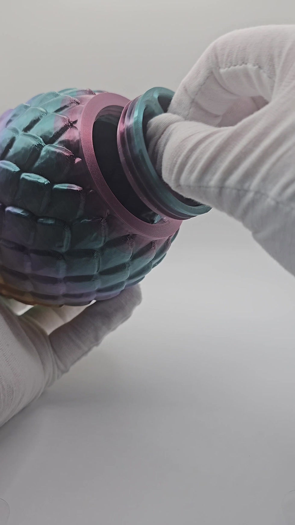 Thumbnail: Muted Rainbow Dragon Egg Money Bank - video demo