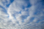 Wolken Gattung Stratocumulus: tiefe Wolke + zwischen haufen- und schichtförmig