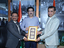 Industry Titan Mr. Kumar Mangalam Birla Graces IIJS Signature 2025