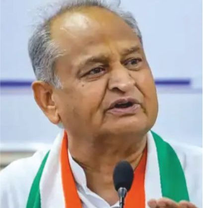 कांग्रेस में गहलोत की वरिष्ठता बरकारार