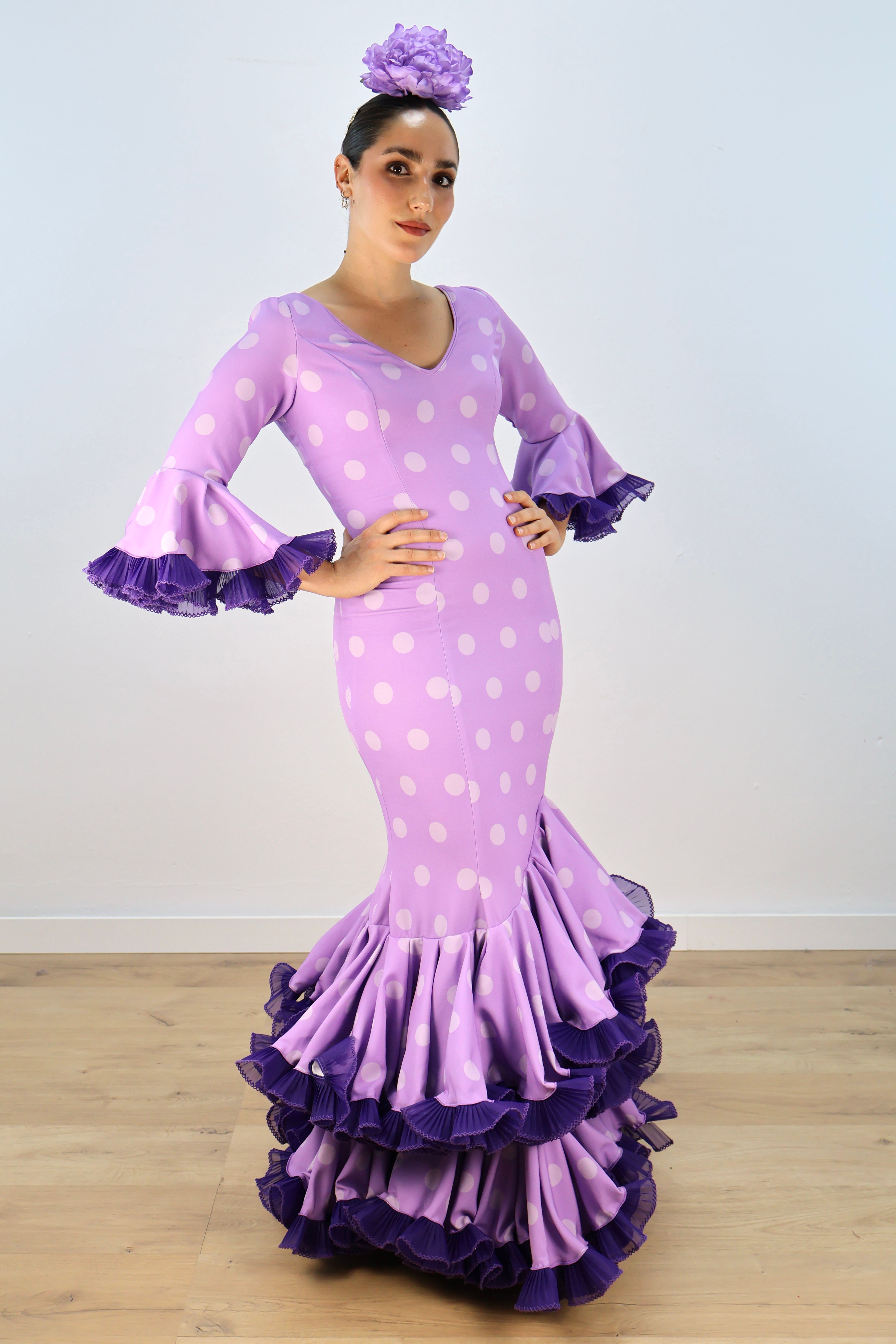 Vestido de flamenca jaen malva con lunar