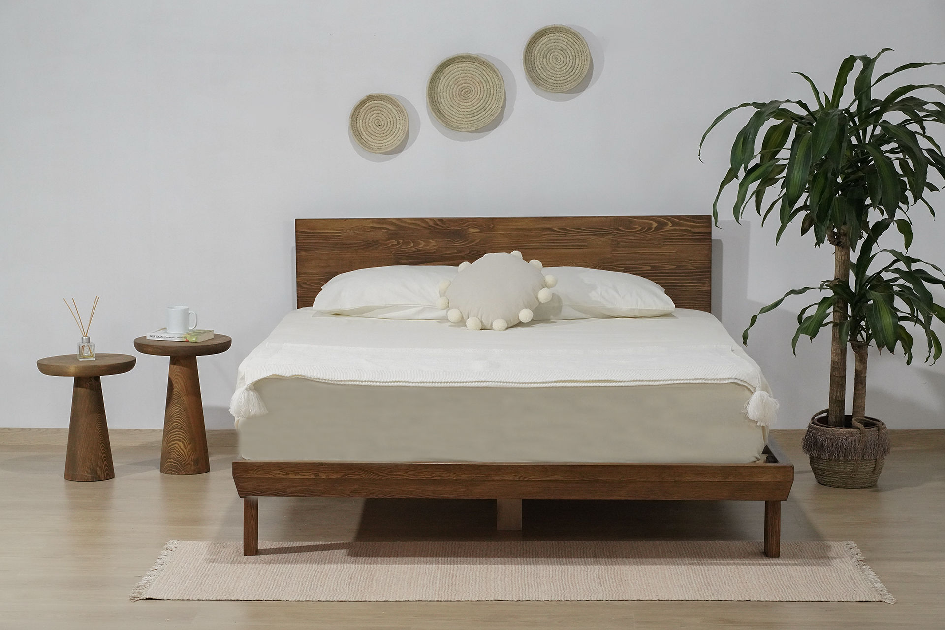 Rio Bettgestell, Nussbaum - Buche