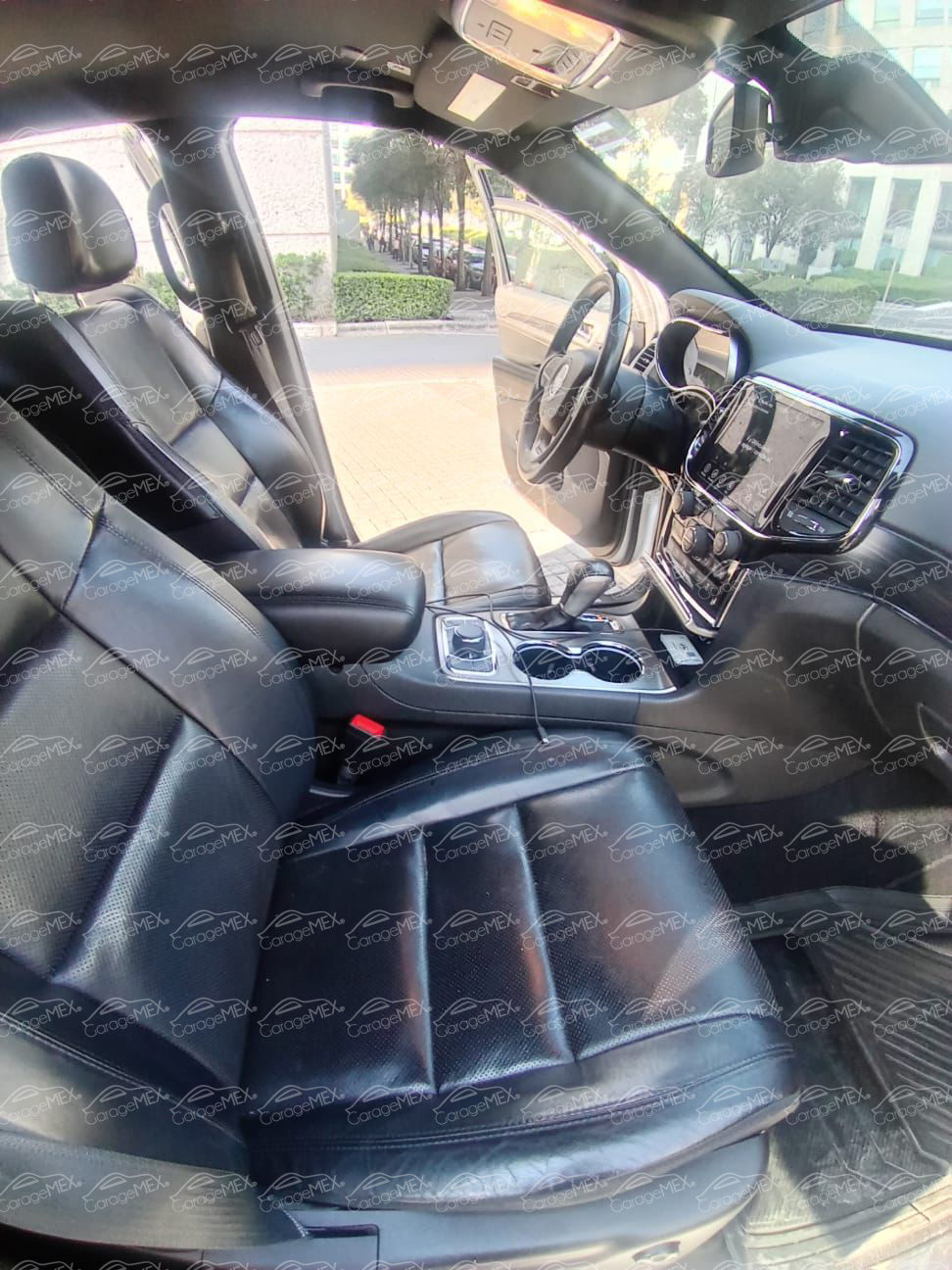 Miniatura: Jeep Grand Cherokee Blindada Nivel 3 - 2021