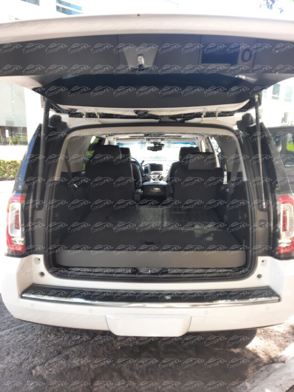 Miniatura: GMC Yukon Denali Blindada Nivel 3 Plus 2016