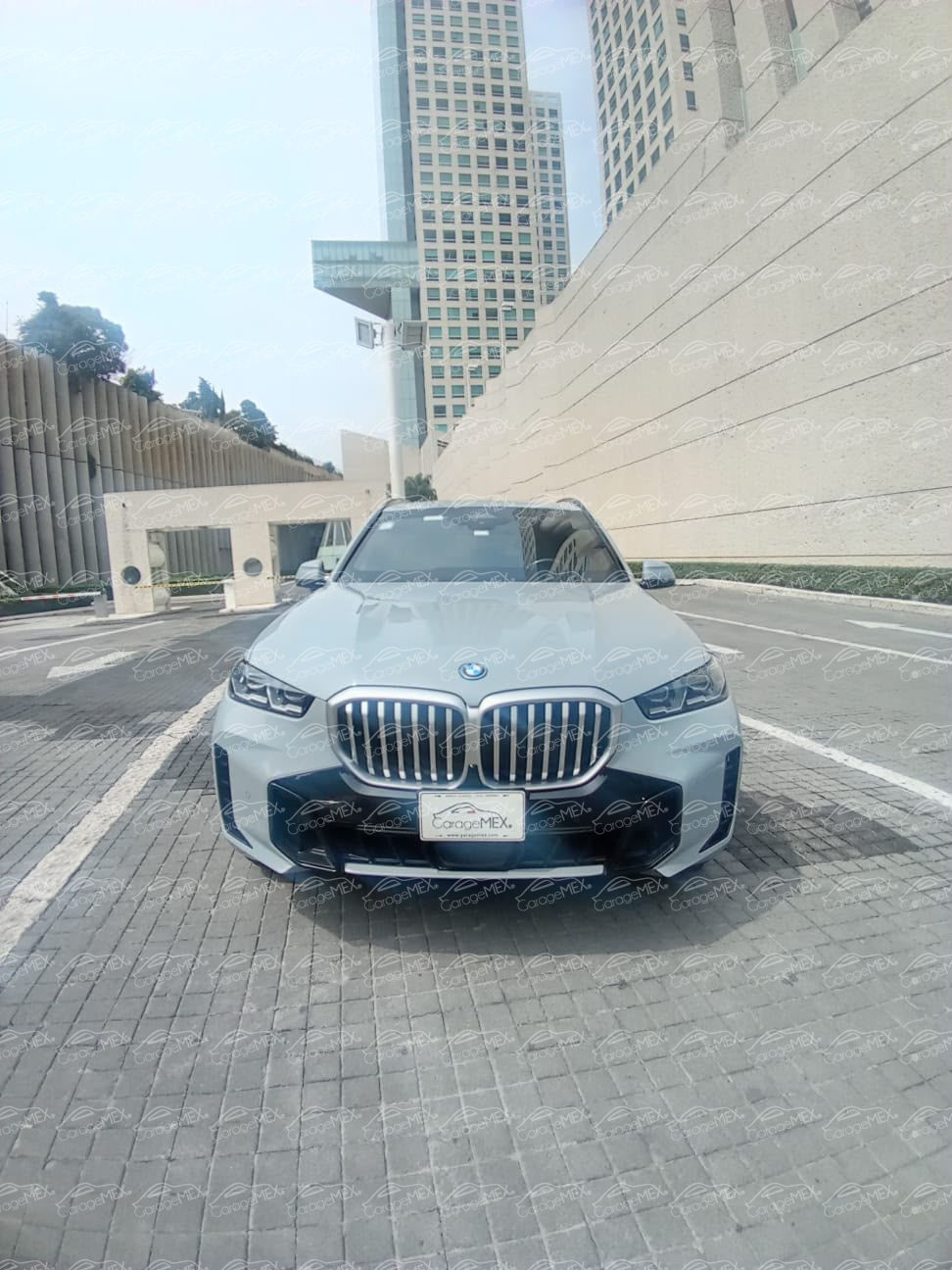 BMW X5 Híbrida Blindada Nivel 3 plus - 2024
