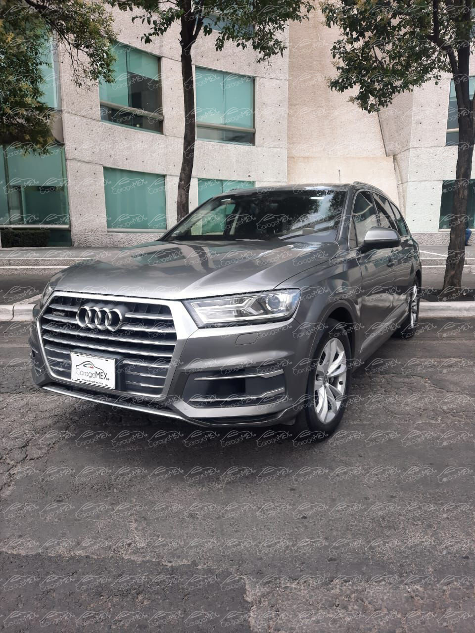 Miniatura: Audi Q7 Sline Blindada Nivel 4 2017