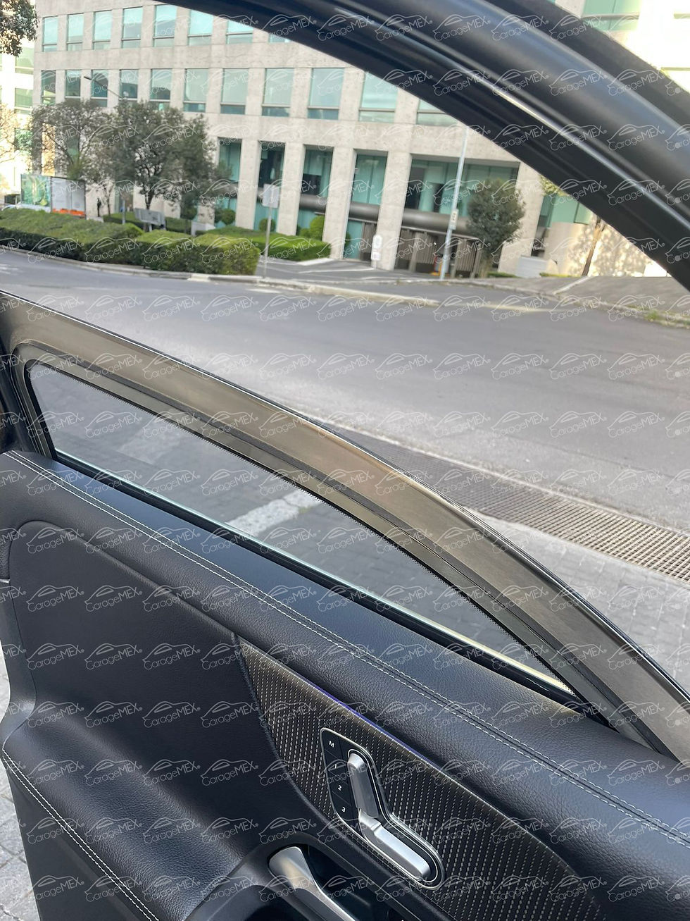 Miniatura: Mercedes Benz GLB250 Blindada Nivel 3 - 2021