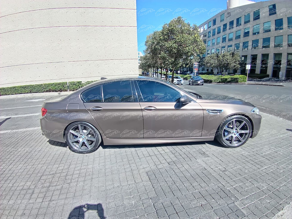 Miniatura: BMW M5 - 2014