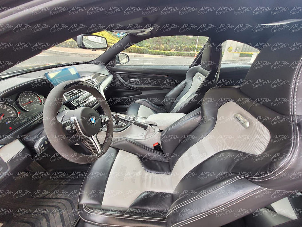 Miniatura: BMW M4 - 2016