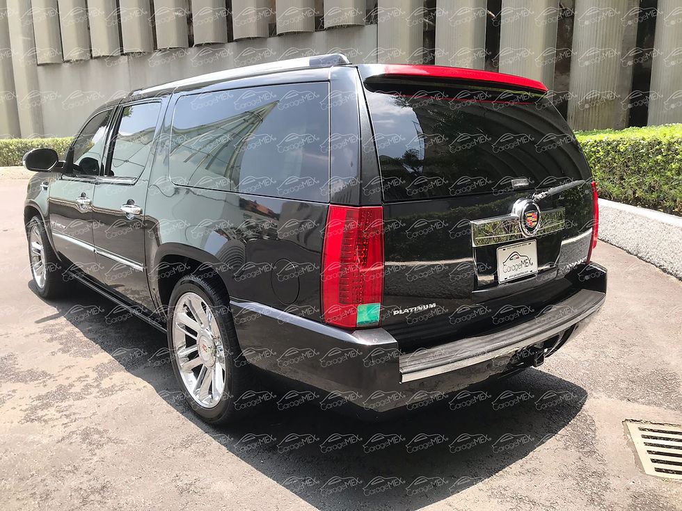 Miniatura: Cadillac Escalade Platinum ESV 2013